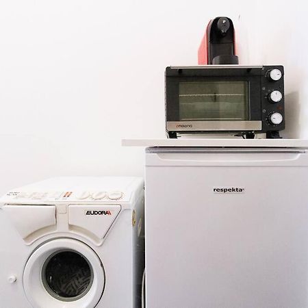 Urban Capsule Apartment - Near Mariahilfer Strasse Wien Eksteriør billede