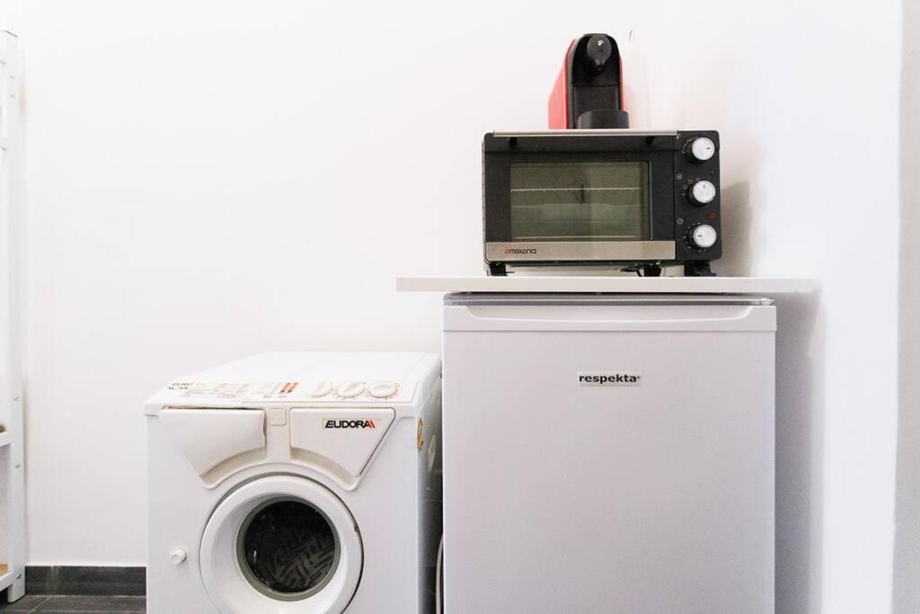Urban Capsule Apartment - Near Mariahilfer Strasse Wien Eksteriør billede